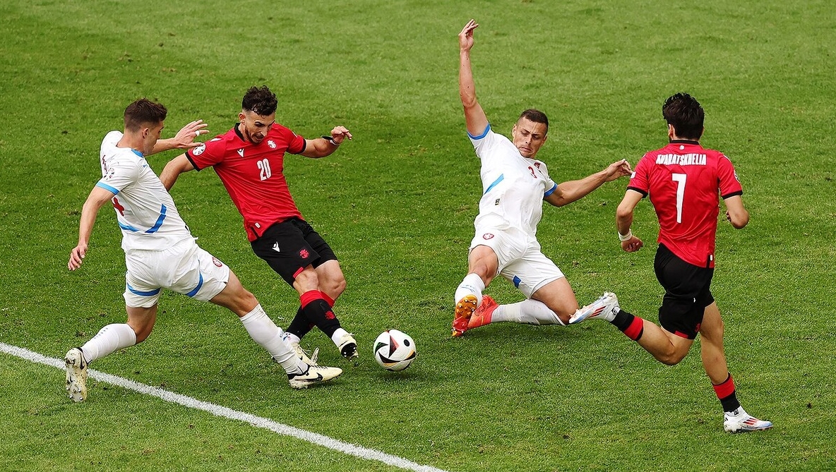 Rozvoj mládeže MFK Karviná Cesta k prvnímu týmu